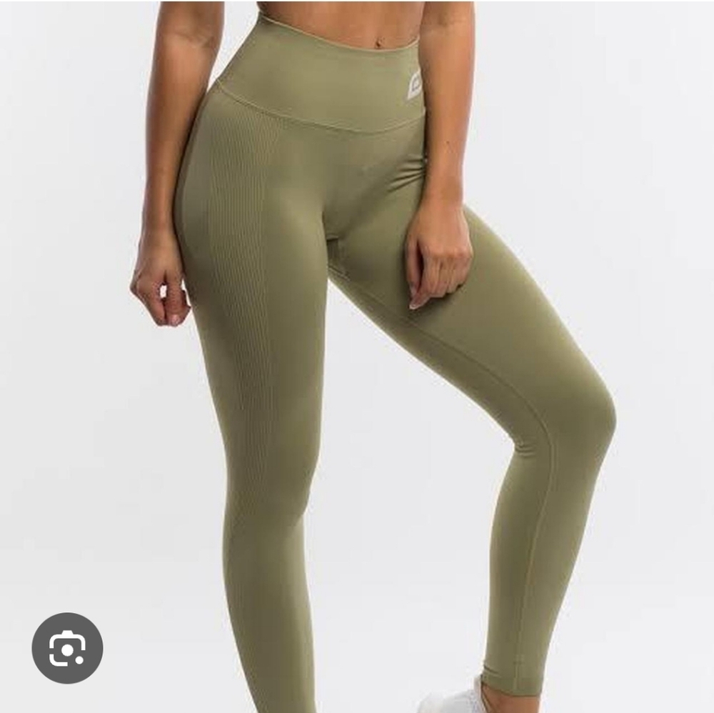 ECHT Olive Green Scrunch Leggings